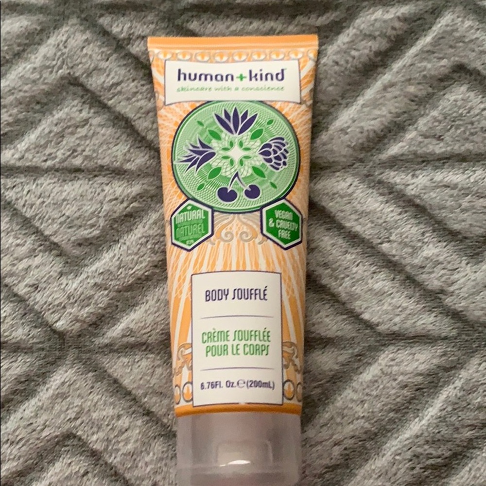 Human Kind Body Soufflé
